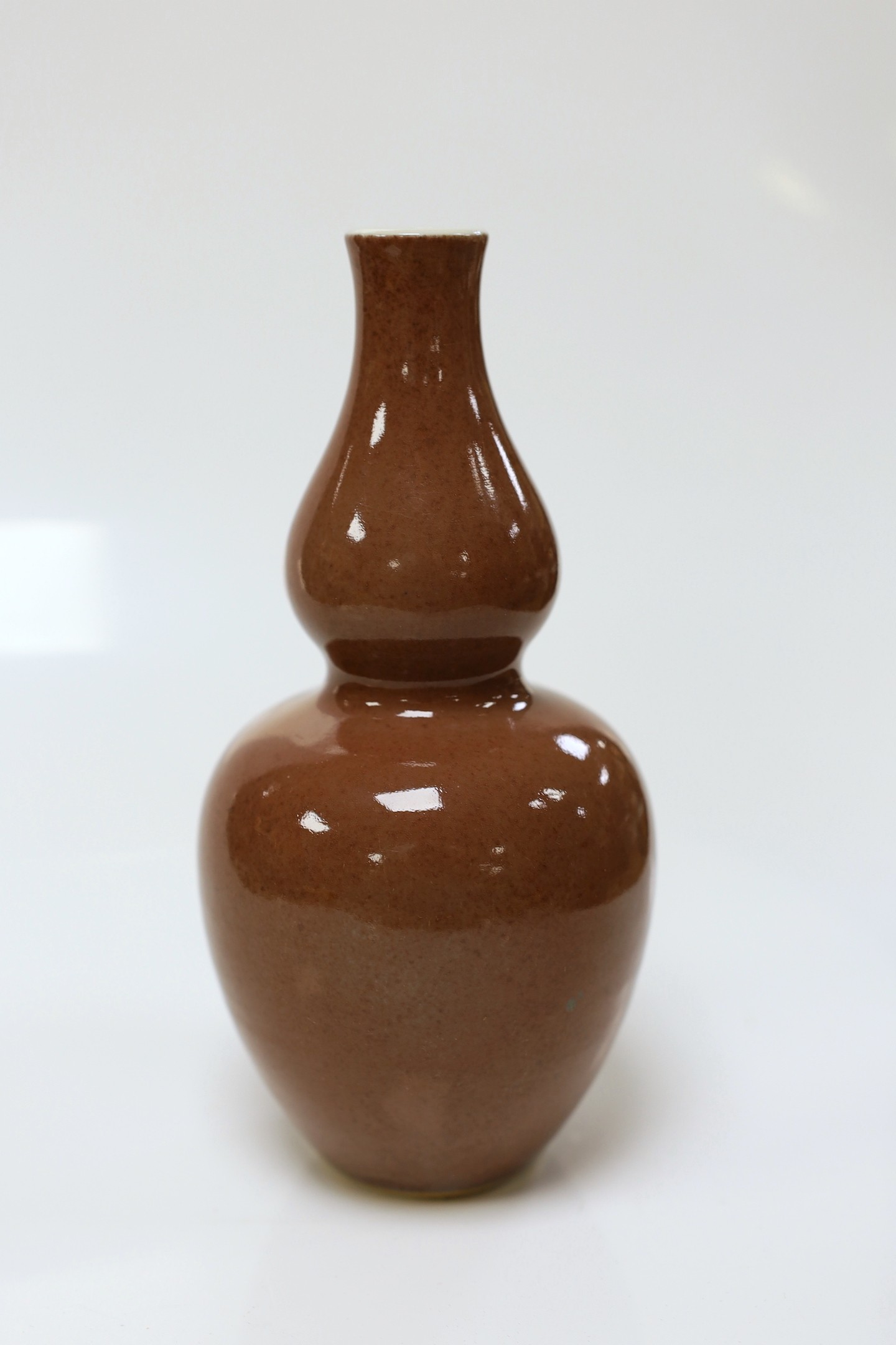 A Chinese double gourd vase, 19.5cm tall